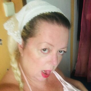 BustyVittoria: , , 